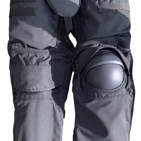 Combinaison de protection anti-émeute complète pour le corps de la police tactique (une variété de modèles à choisir)